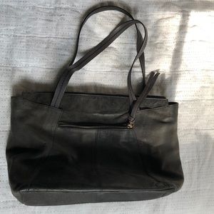 Born tote